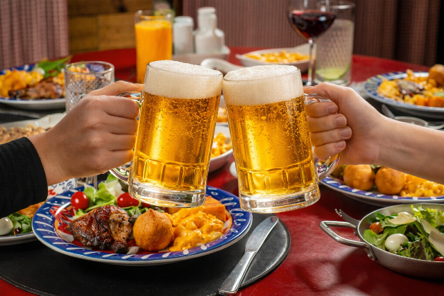 Galeto Mamma Mia lança Momento Mamma de Verão com refil de chopp