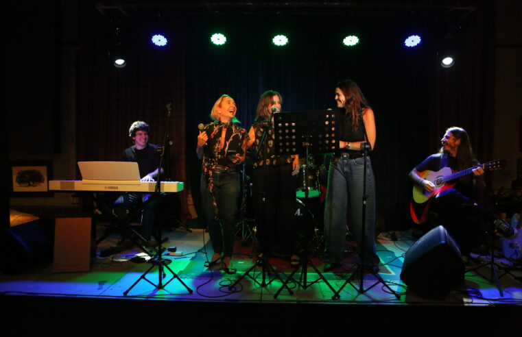 Depois de um breve recesso, Encouraçado Butikin retoma sua agenda semanal completa com Karaokê, Duelo de Pianos e muito pop e rock no final de semana 