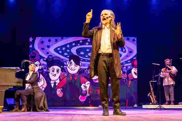 A Sbørnia Kontr`Atracka abre temporada dia 16 de janeiro no Teatro da AMRIGS em Porto Alegre 