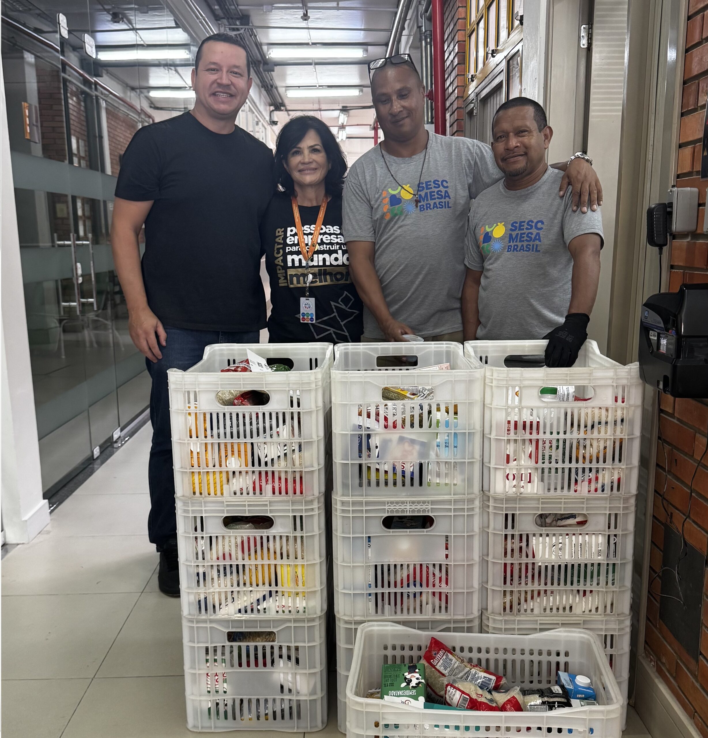 Mais de 200 kg de alimentos são arrecadados por pacientes atendidos gratuitamente no Senac Saúde