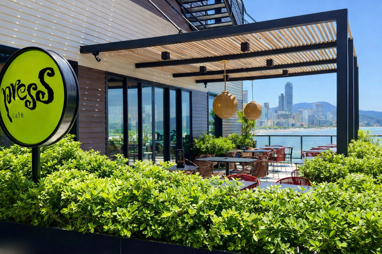 Grupo Press cruza o Mampituba e finca bandeira em Santa Catarina