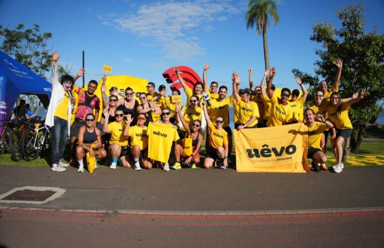 Uêvo realiza Treinão na Orla do Guaíba como parte das celebrações de 1 ano da marca