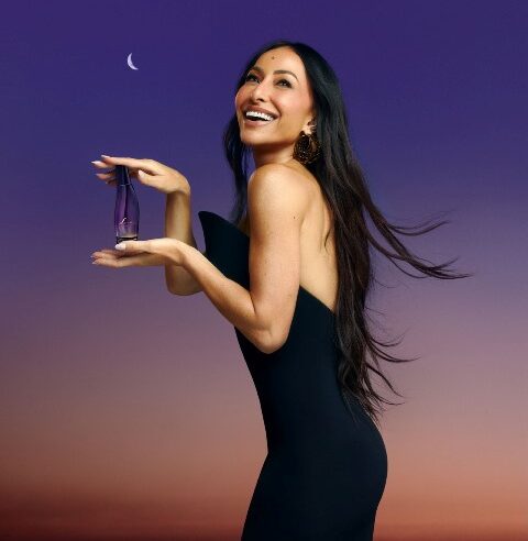 Sabrina Sato é o rosto da nova fragrância da Natura