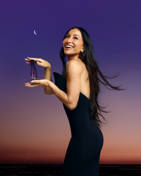 Sabrina Sato é o rosto da nova fragrância da Natura