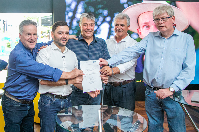 Banrisul e CCGL assinam protocolo de intenções para qualificar a gestão no campo por meio da tecnologia