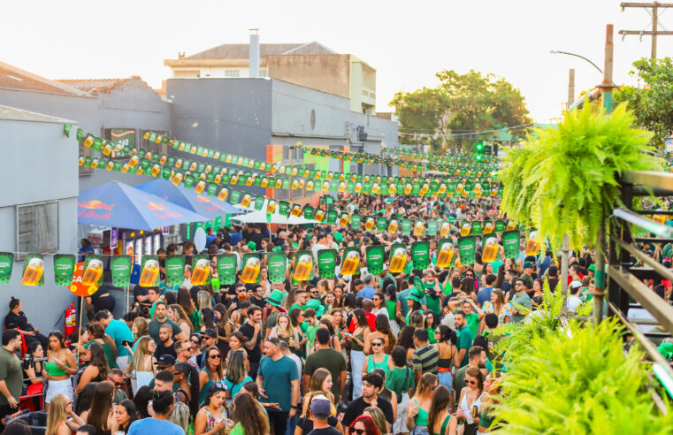 Maior Saint Patrick’s de Porto Alegre reúne multidão em festa de rua neste sábado