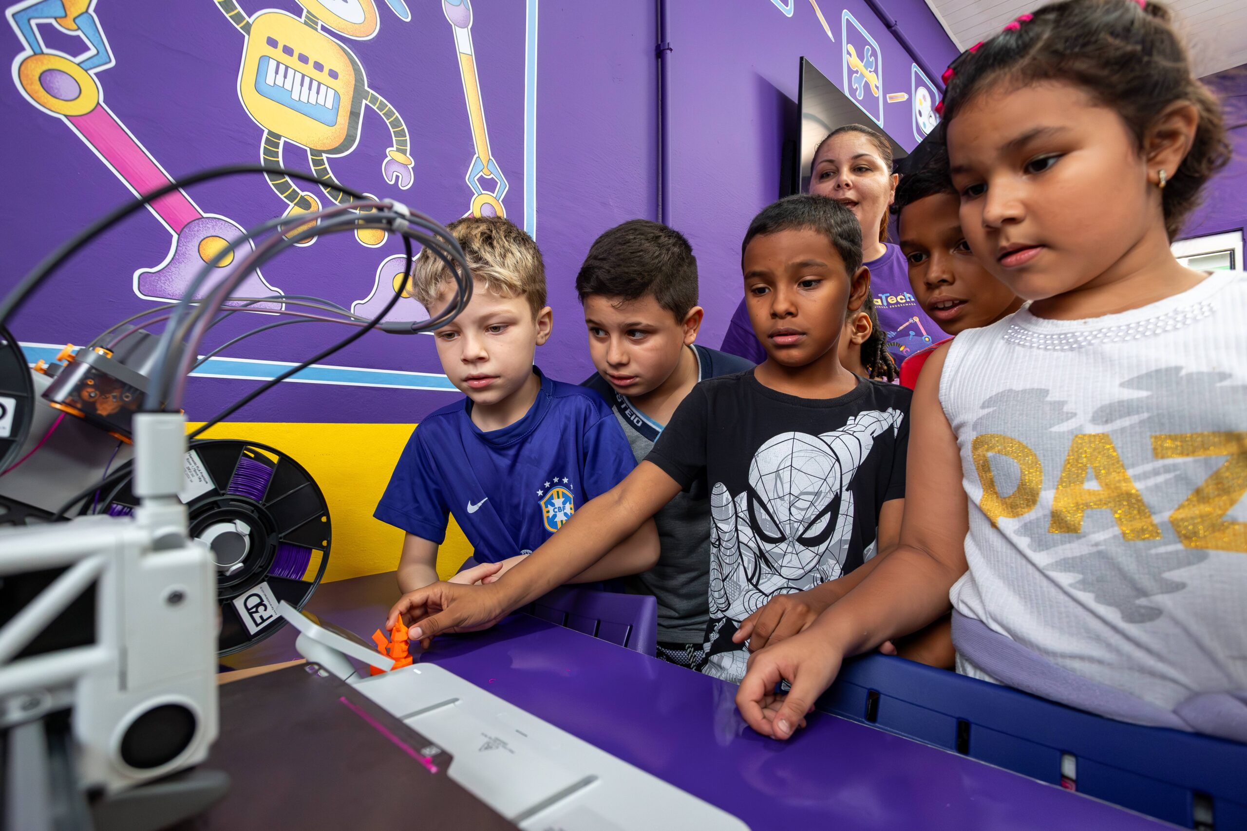 CulturaTech chega a Montenegro e traz espaço inovador de arte e robótica para escola pública