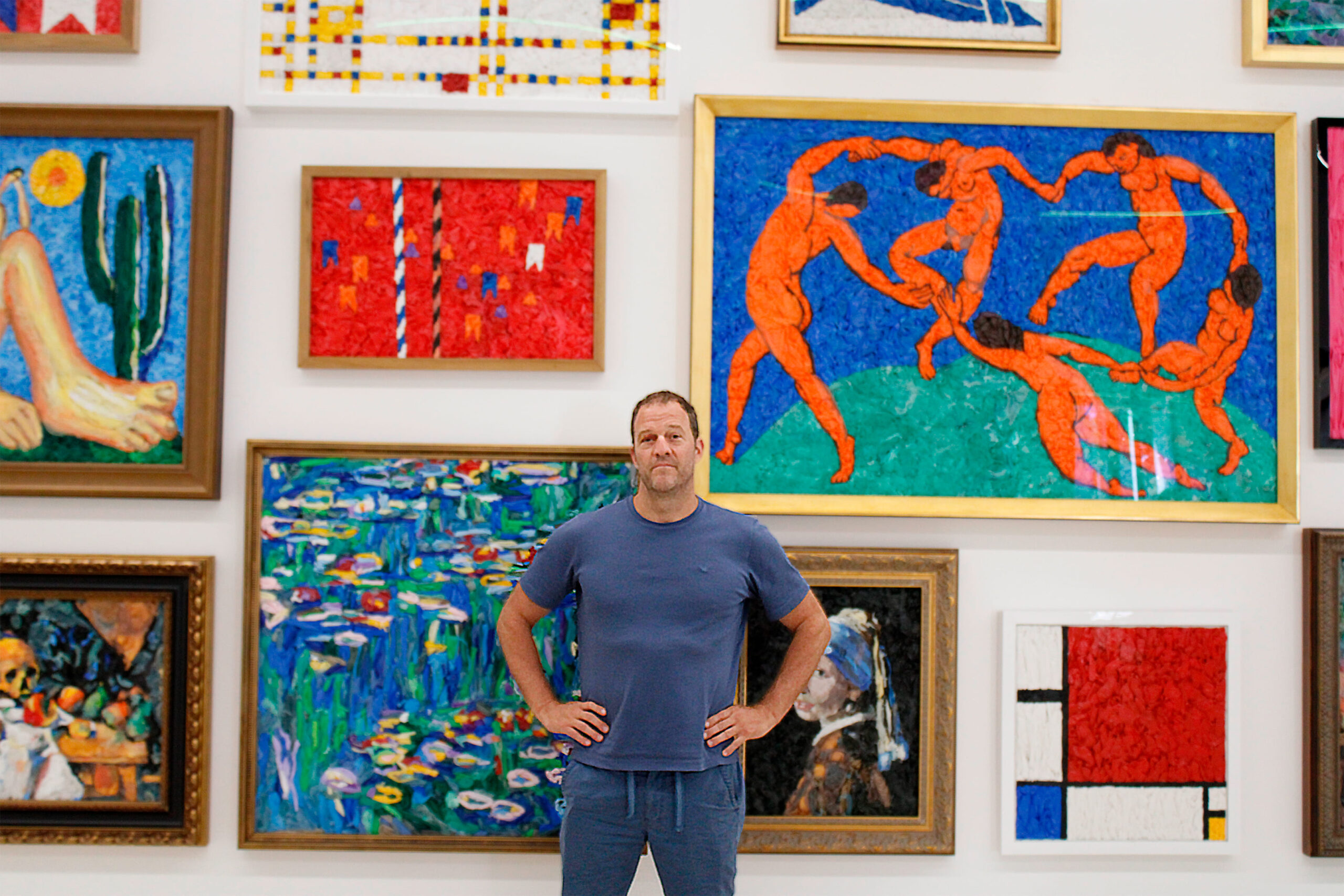 Exposição de Eduardo Srur entra em cartaz no MAC RS com reflexão sobre consumo e descarte