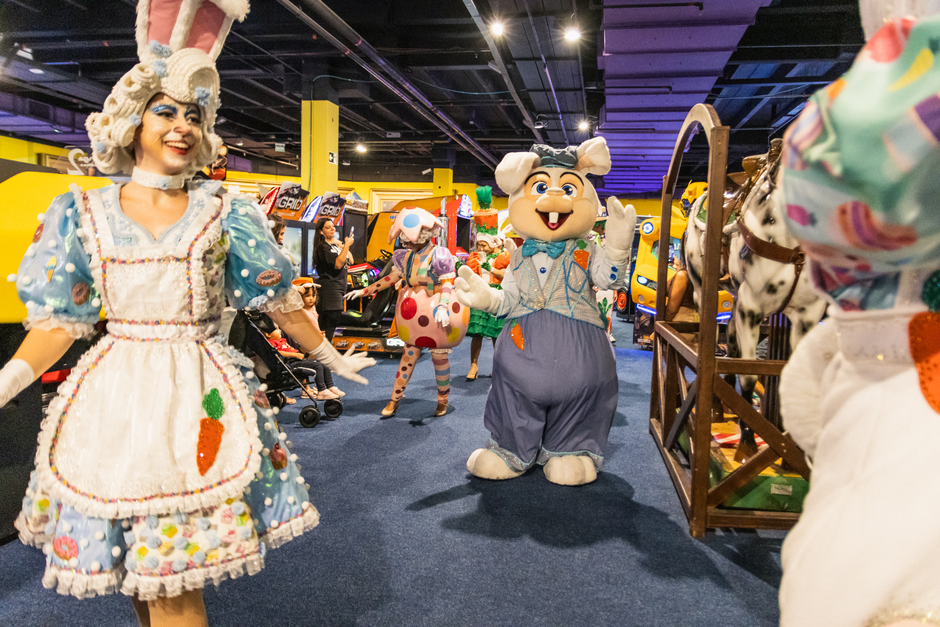 Programação de Páscoa do BarraShoppingSul tem shows, oficina e encontro com o coelho