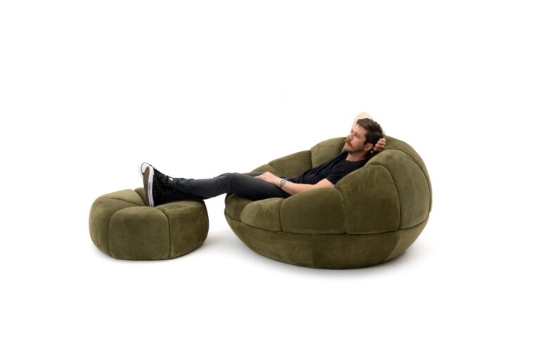 Poltrona da marca gaúcha Salva recebe iF Design Award com desenho inspirado na bergamota