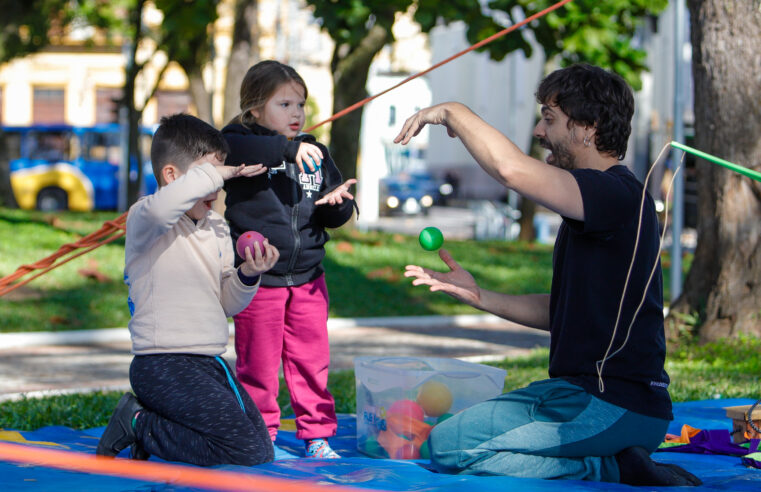 Claus e Vanessa fazem show gratuito no Brique São Léo neste domingo