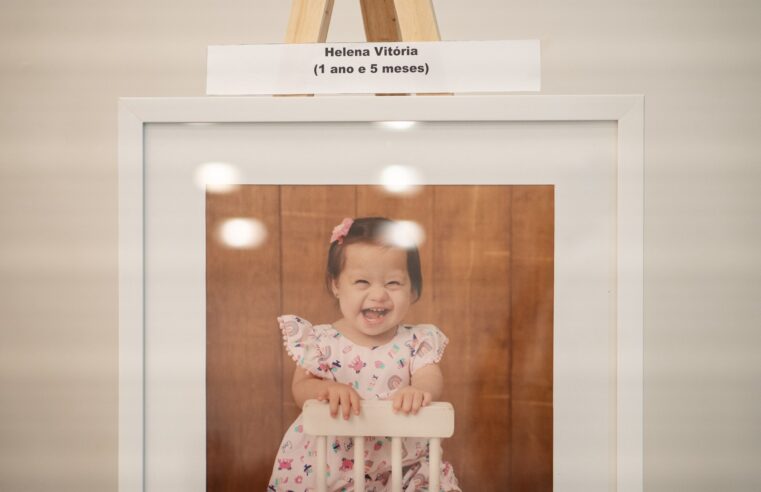 Canoas Shopping recebe exposição que celebra a beleza e o protagonismo de pessoas com Síndrome de Down