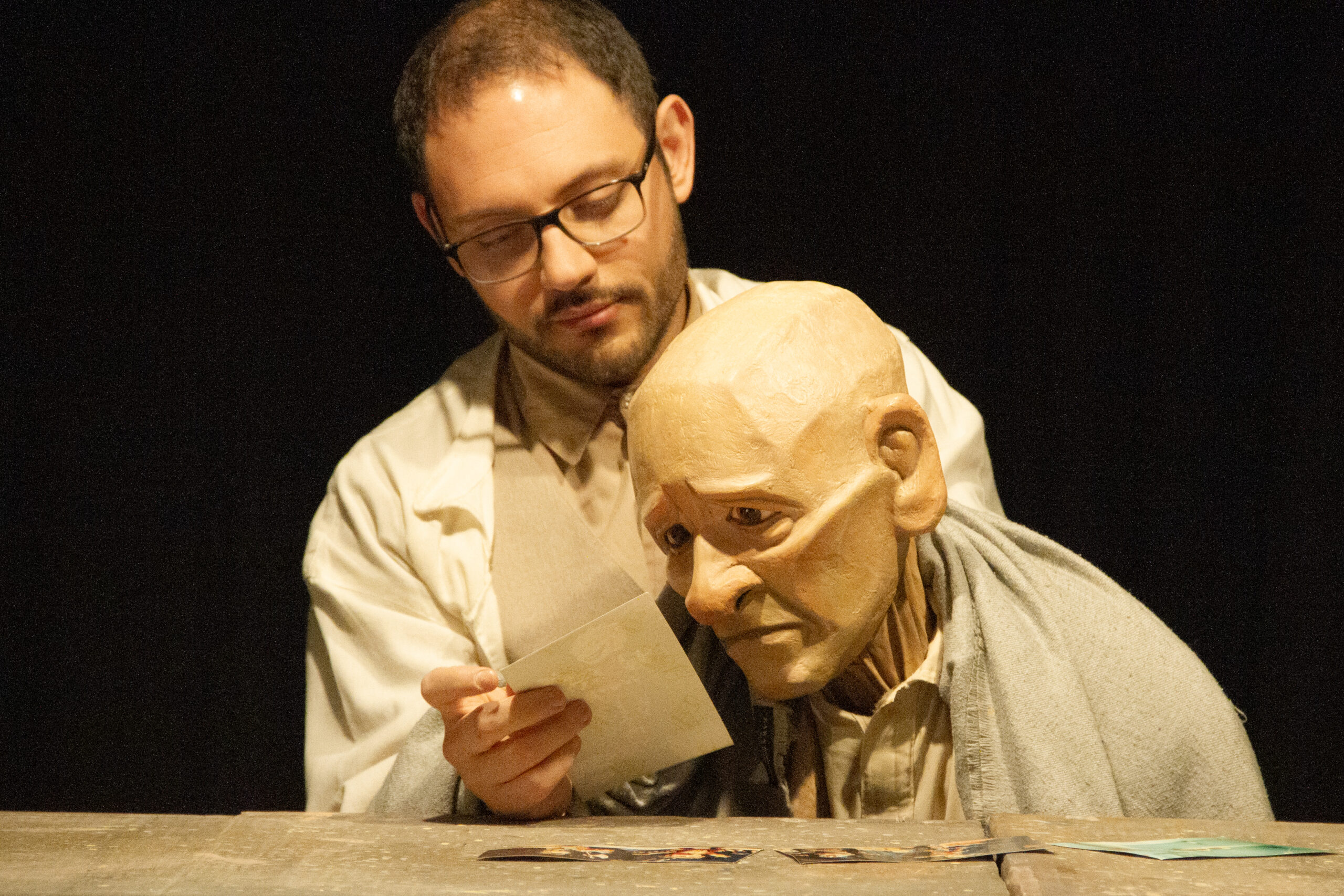 Espetáculo premiado “Geppetto” chega a Porto Alegre para única apresentação