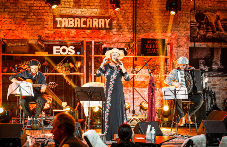 Rancho Tabacaray promove edição especial de Dia das Mães com fogo de chão e show de Loma Solaris