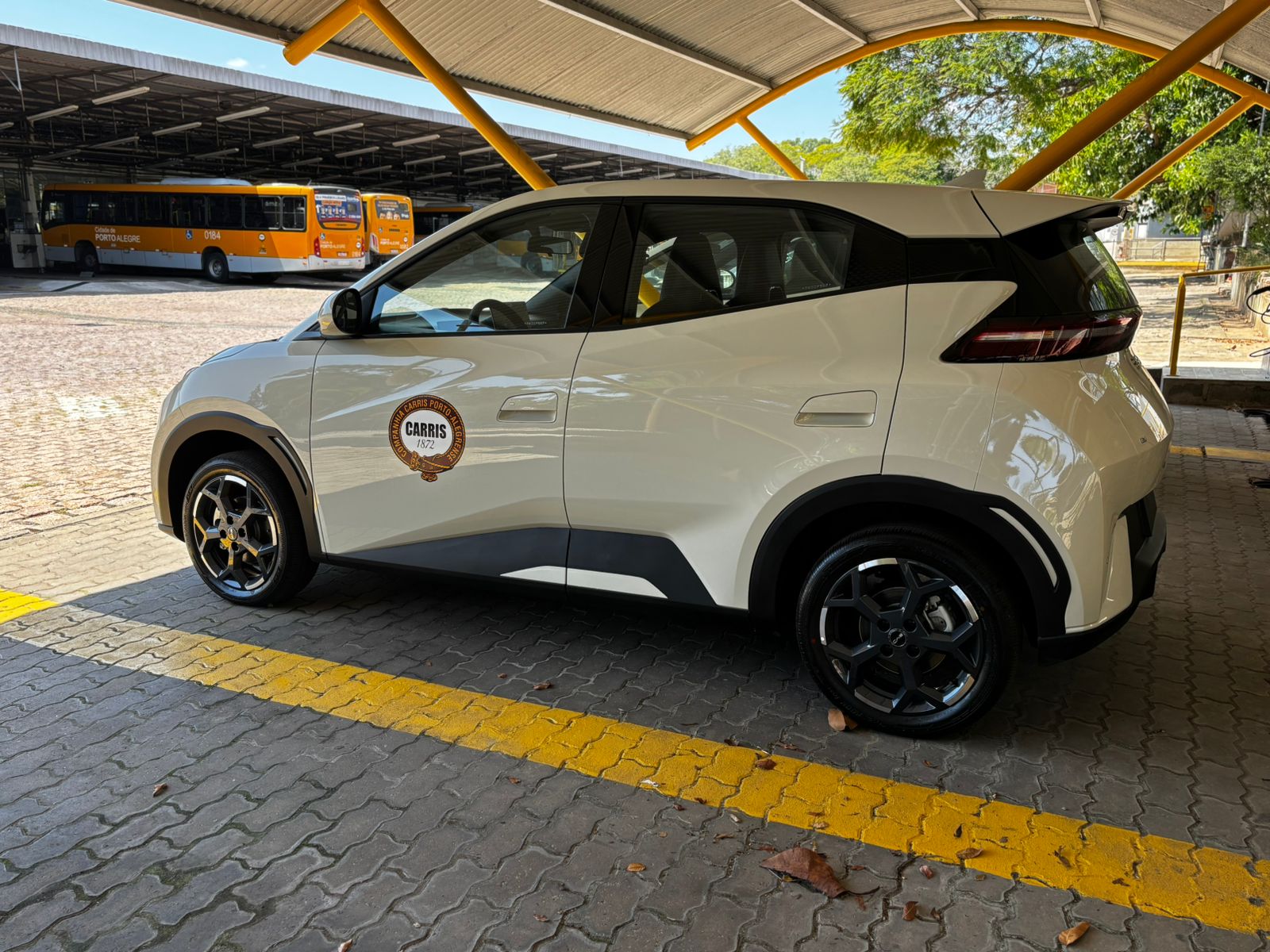 Carris renova frota de apoio e passa a usar veículos elétricos nas operações