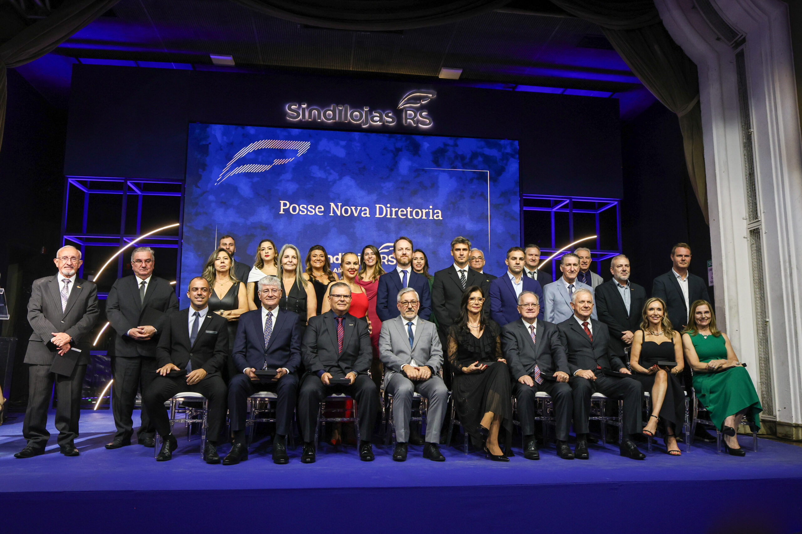 Nova diretoria do Sindilojas Porto Alegre toma posse para a gestão 2026–2030