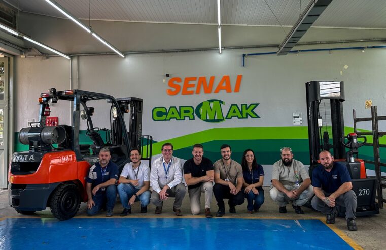Parceria entre Senai e Carmak lança curso inédito de manutenção de empilhadeiras no RS