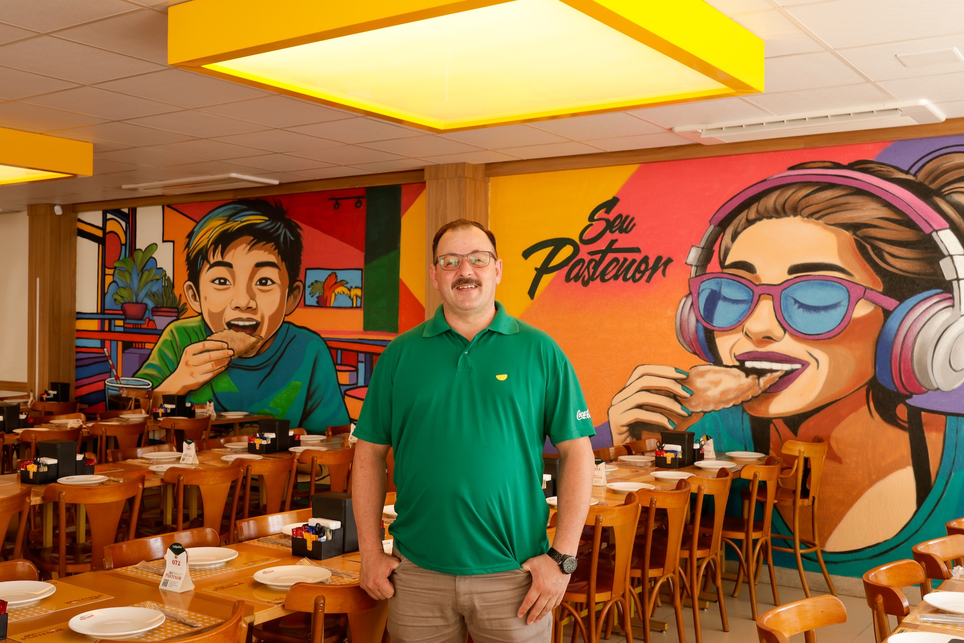 Seu Pastenor supera expectativas no primeiro ano e já serviu mais de 1 milhão de pastéis em Porto Alegre