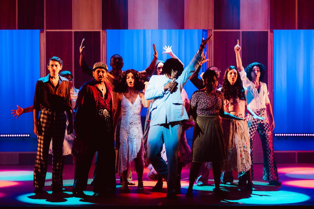 Djavan – O Musical chega a Porto Alegre após prêmios e temporadas aclamadas pelo país