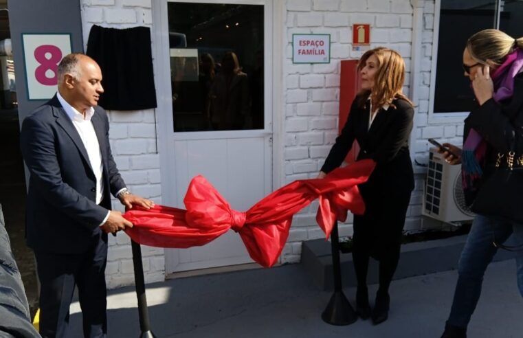 Kinder inaugura espaço voltado à permanência de mães atípicas e familiares