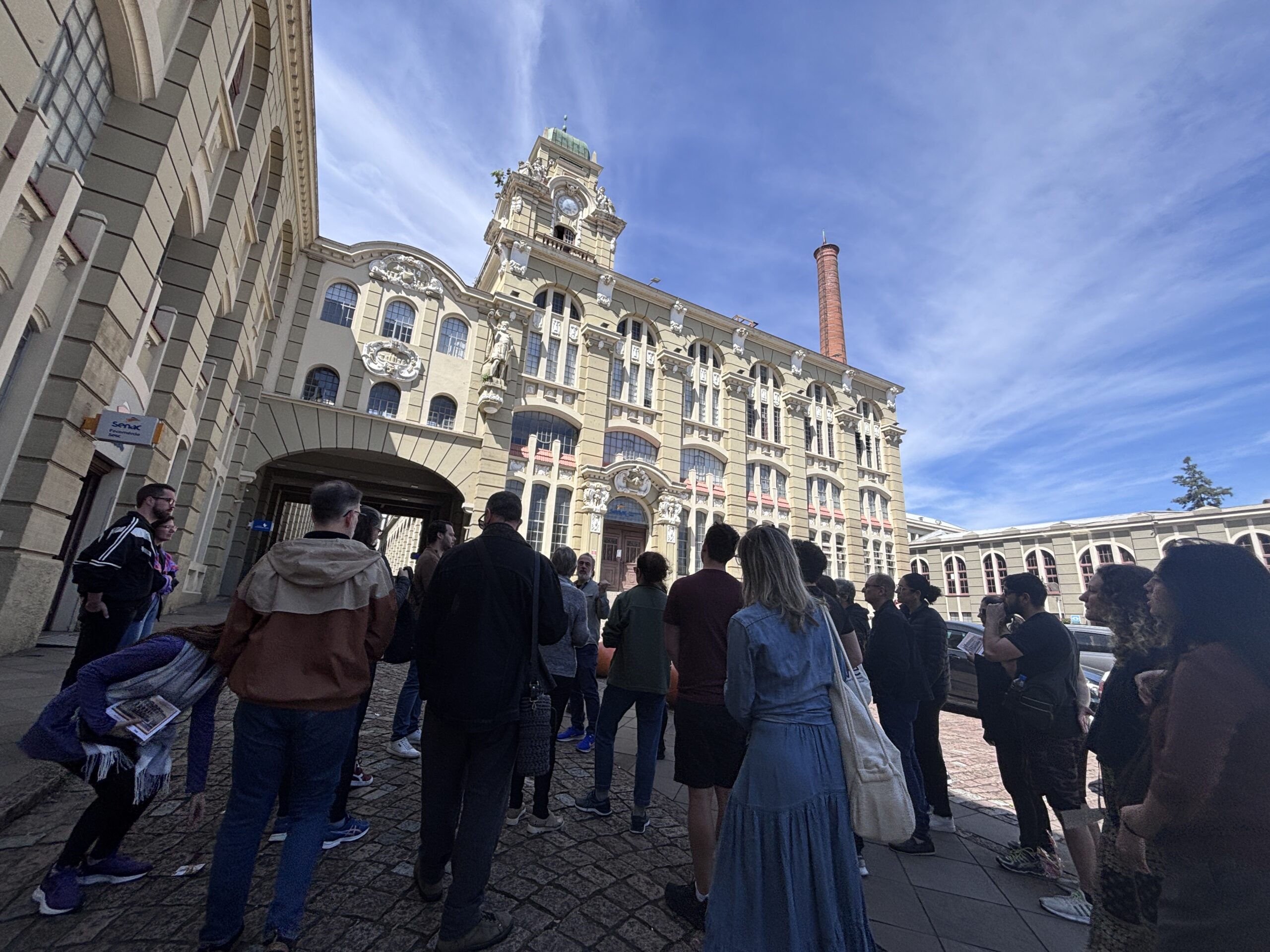 Shopping TOTAL recebe edição especial do “Viva o Centro a Pé” com roteiro histórico