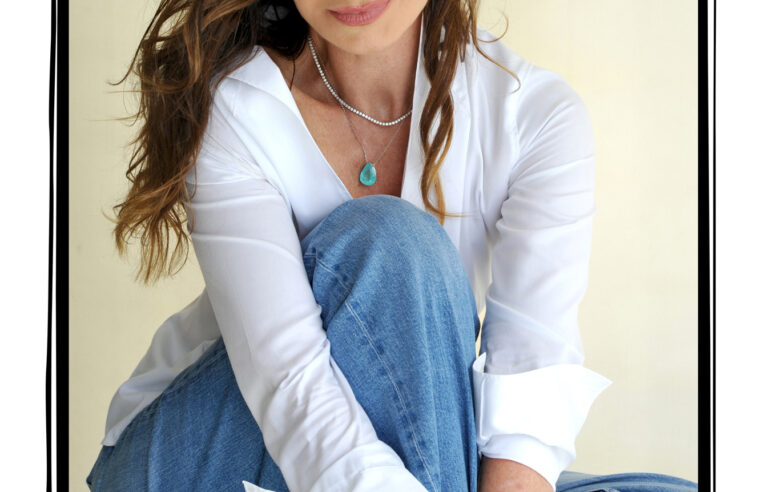 Iguatemi recebe exposição de Lisette Guerra sobre autenticidade feminina
