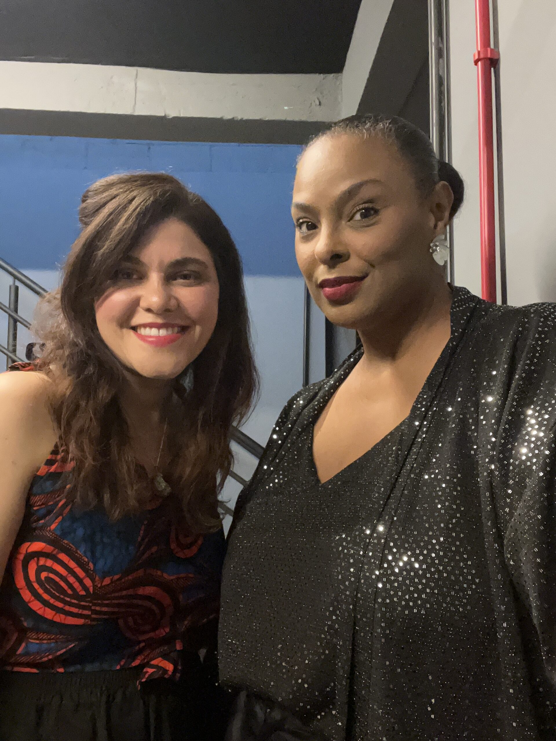 Andréa Cavalheiro canta o Lado B de sua carreira no Espaço 373