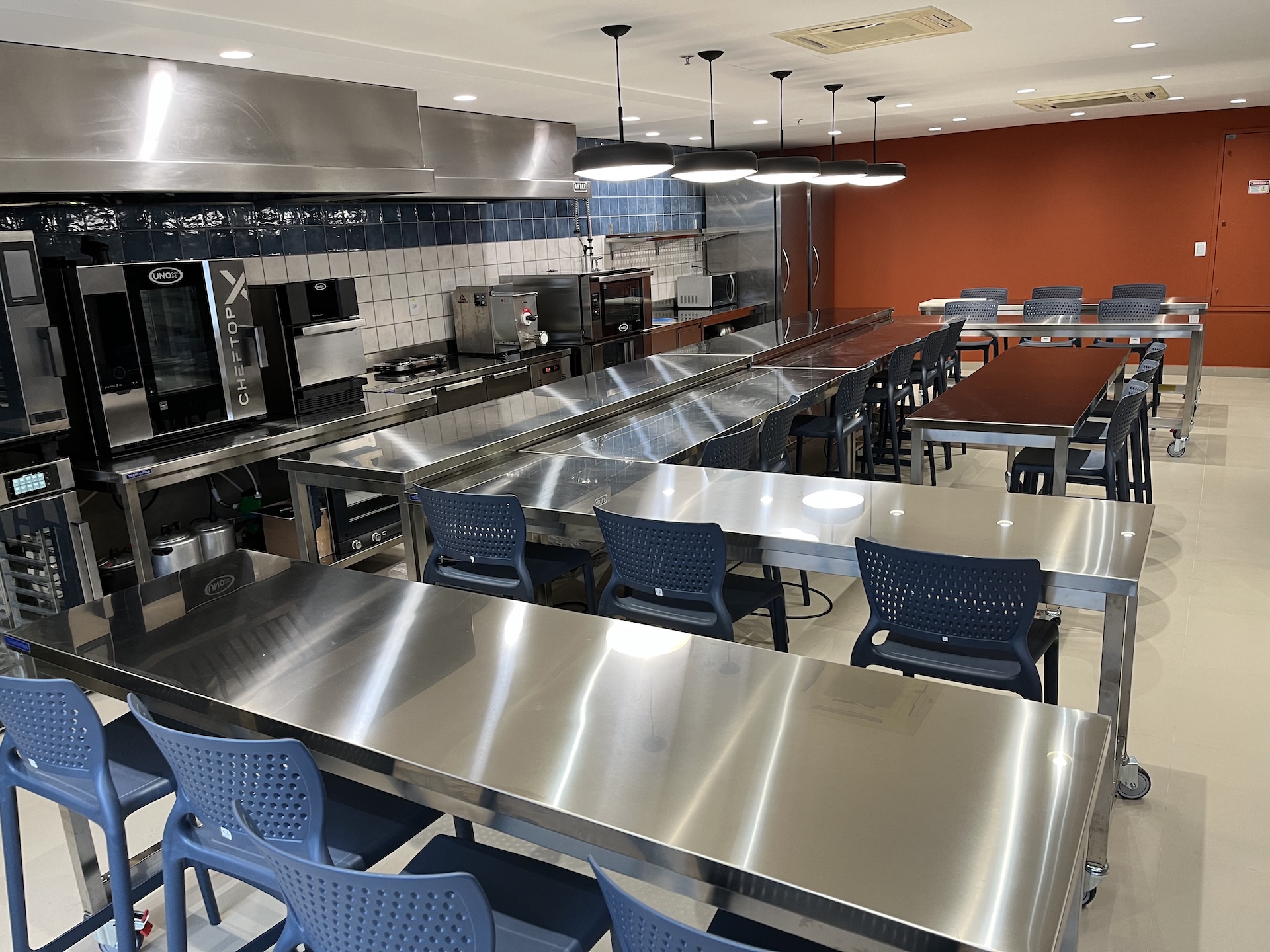 SINDHA inaugura cozinha escola para enfrentar deficit de mao de obra na gastronomia