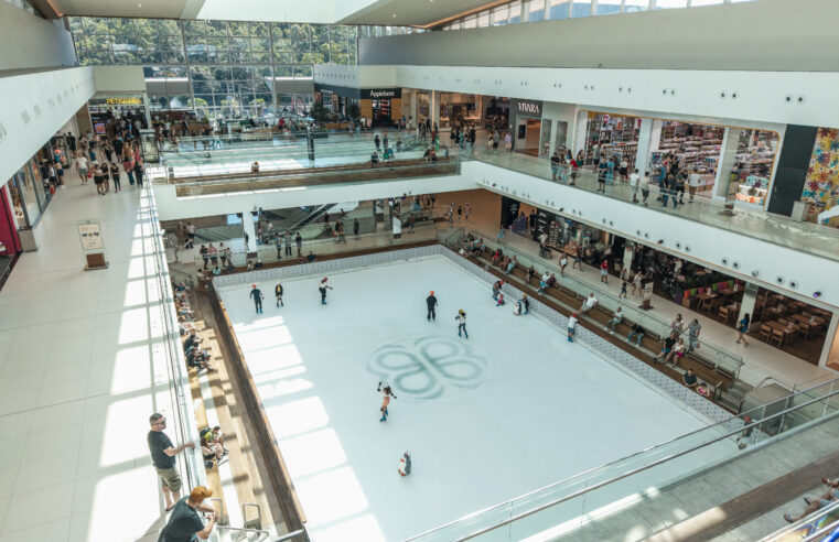 ParkShopping Canoas recebe primeiro desfile de moda sobre pista de gelo do Rio Grande do Sul