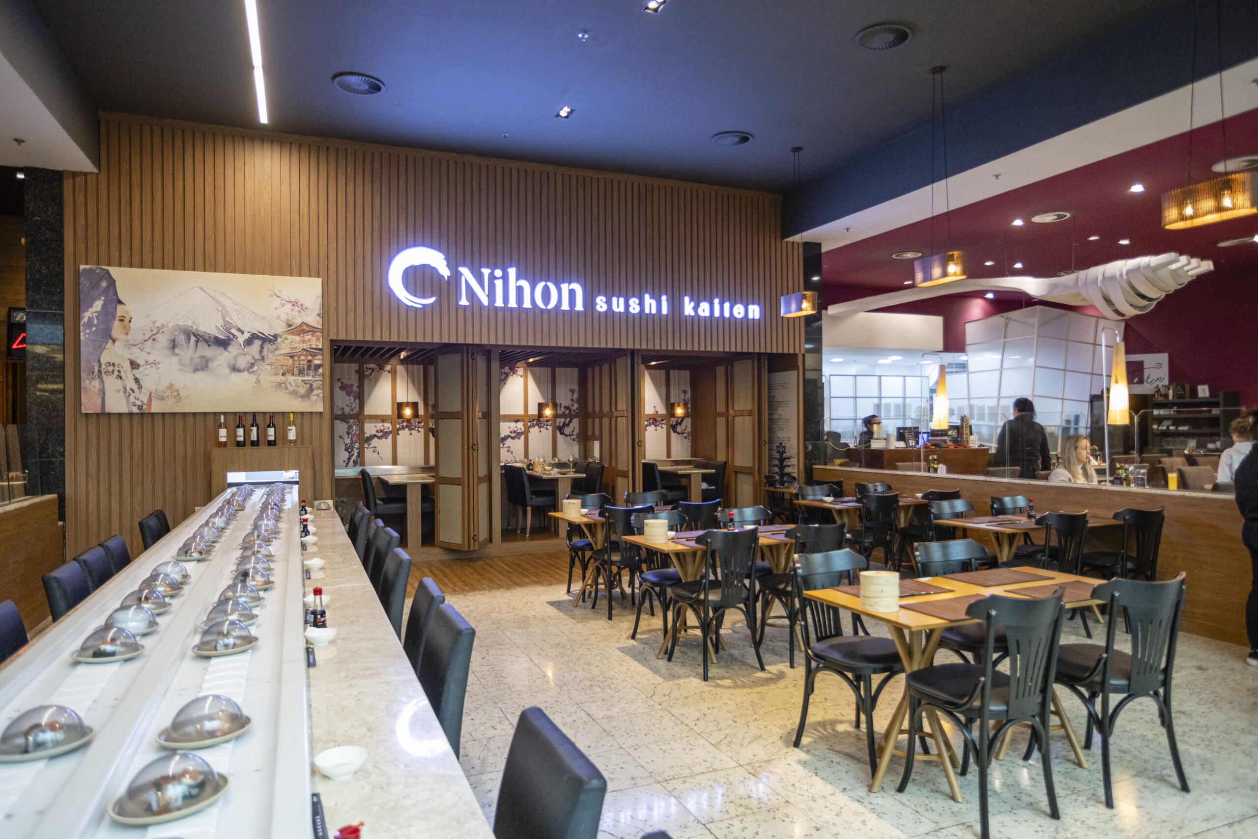 Bourbon Shopping Country recebe Nihon Sushi Kaiten  