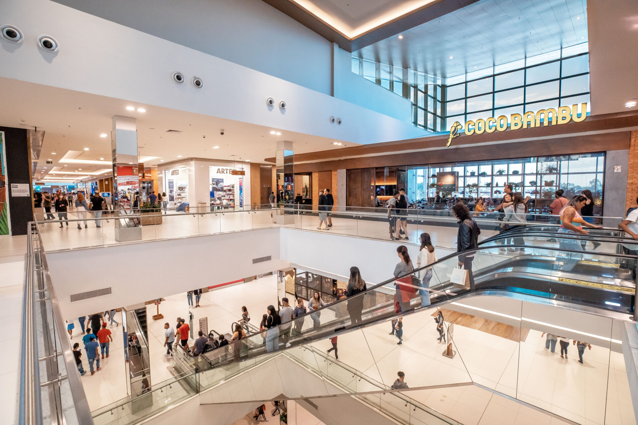 ParkShopping Canoas lança campanha de Dia dos Namorados com sorteio de carro e brindes Lindt