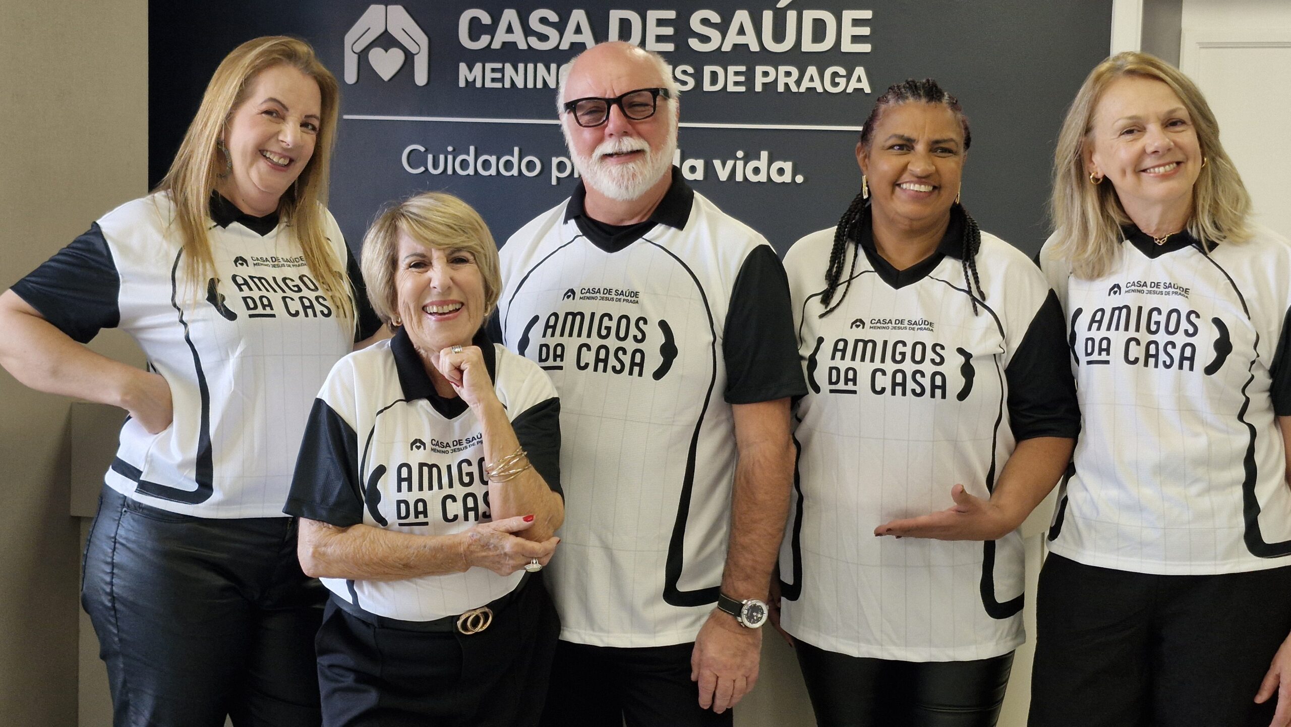 Clube Amigos da Casa: nova campanha da Casa de Saúde Menino Jesus de Praga une amizade, futebol e solidariedade 