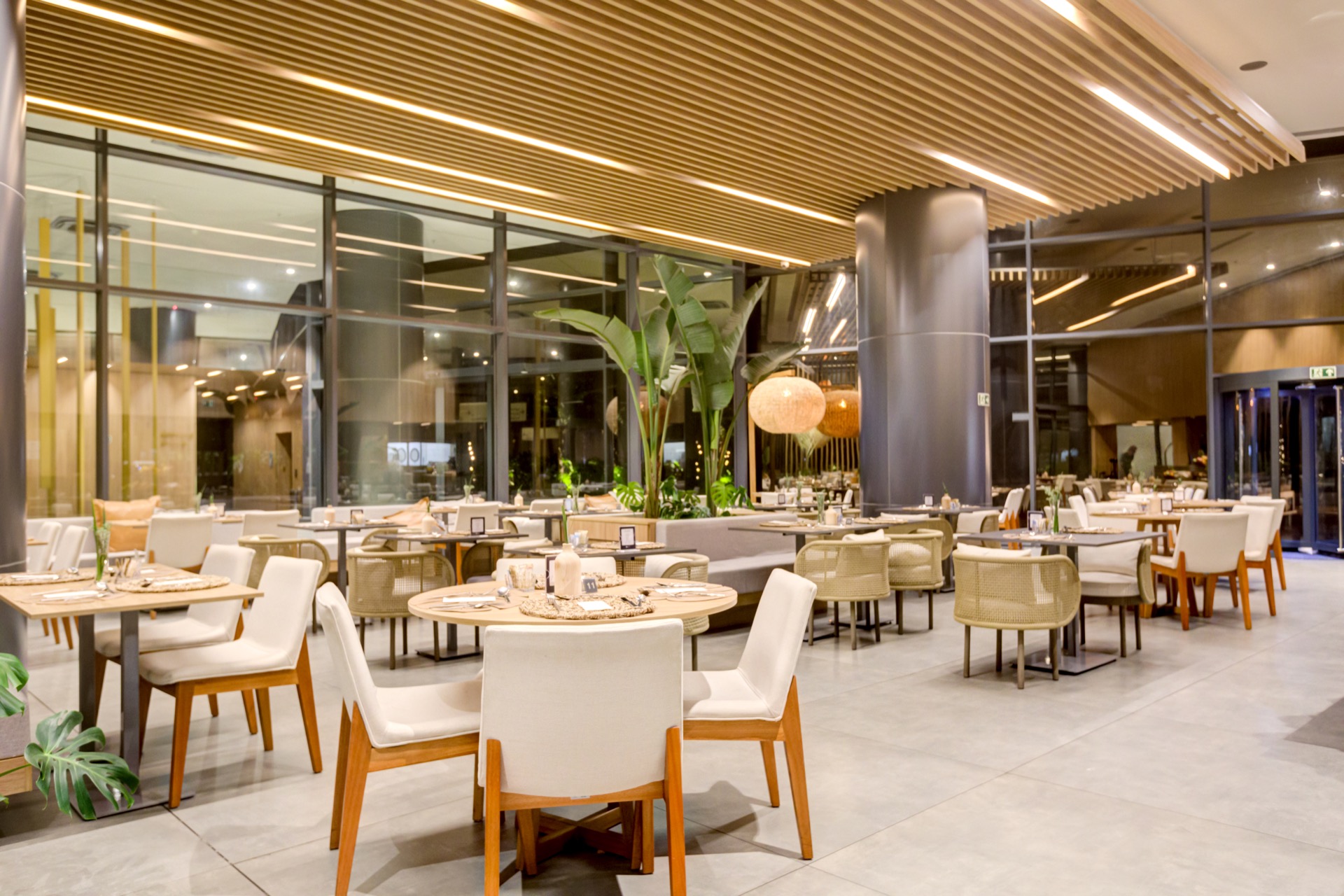 Almoço de Dia dos Pais com vista para o Guaíba: restaurante Origens tem menu exclusivo para a data