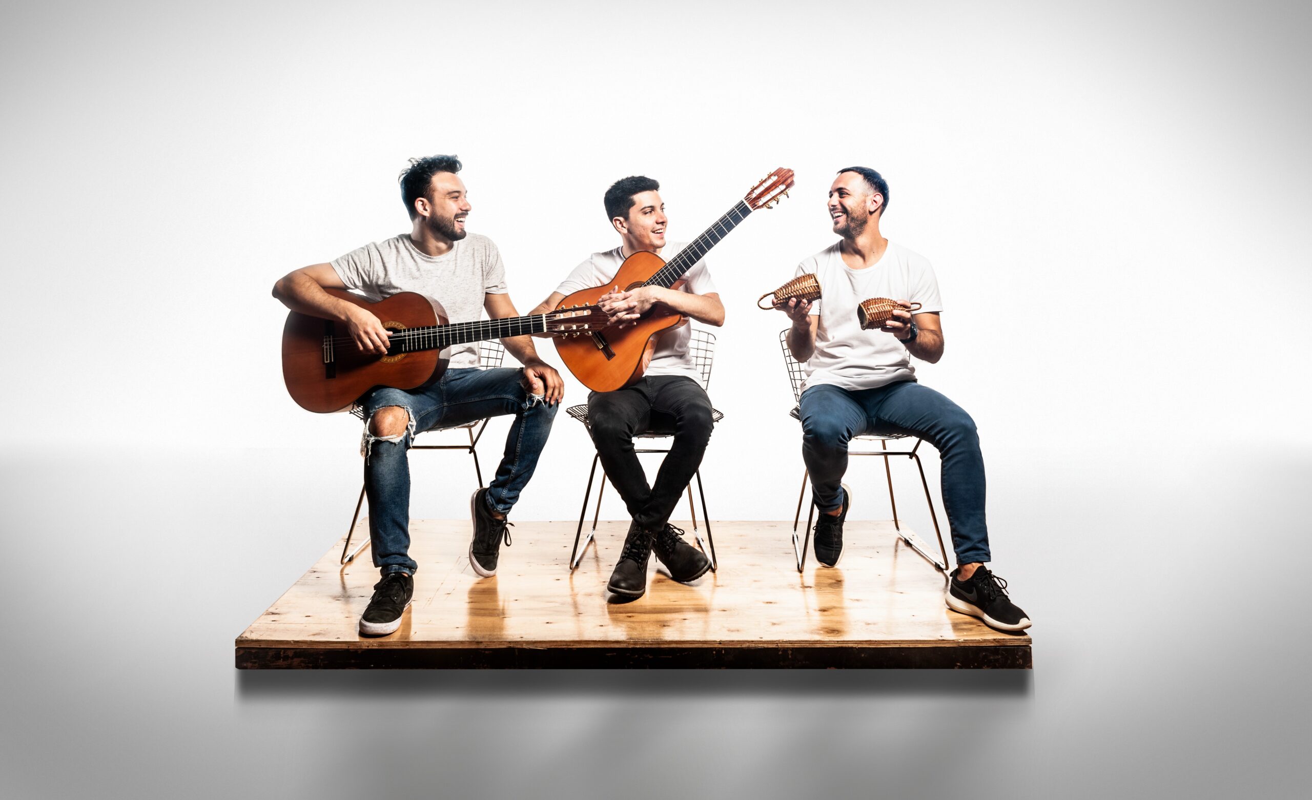 Depois de percorrer teatros da Europa, trio argentino escolhe galpão histórico na zona sul para estrear em Porto Alegre