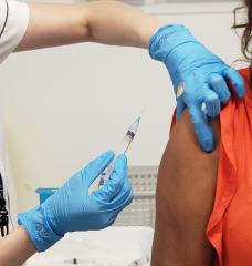 Multivacinação reforça cuidado contínuo com a saúde e amplia acesso à prevenção de doenças