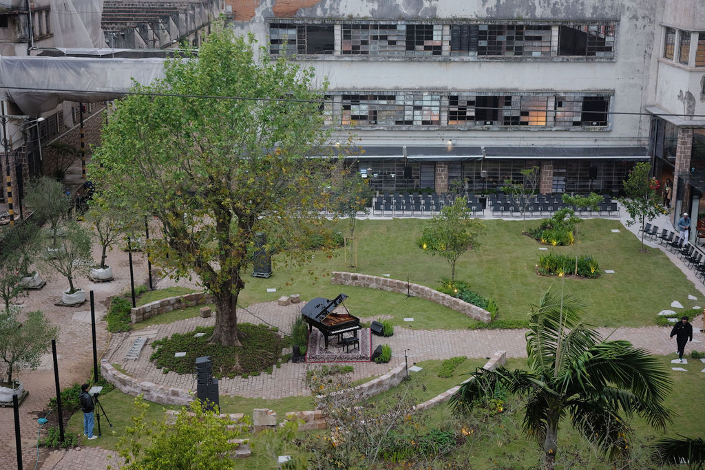 Instituto Caldeira inaugura praça com soluções baseadas na natureza