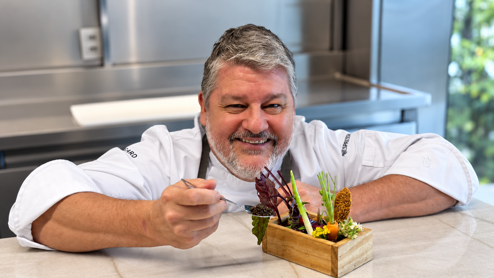 Carlos Kristensen traz de volta sua horta comestível em menu de primavera no UM