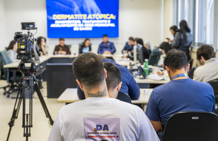 Tratamentos já aprovados para dermatite atópica ainda não têm prazo para chegar a crianças e adolescentes pelo SUS