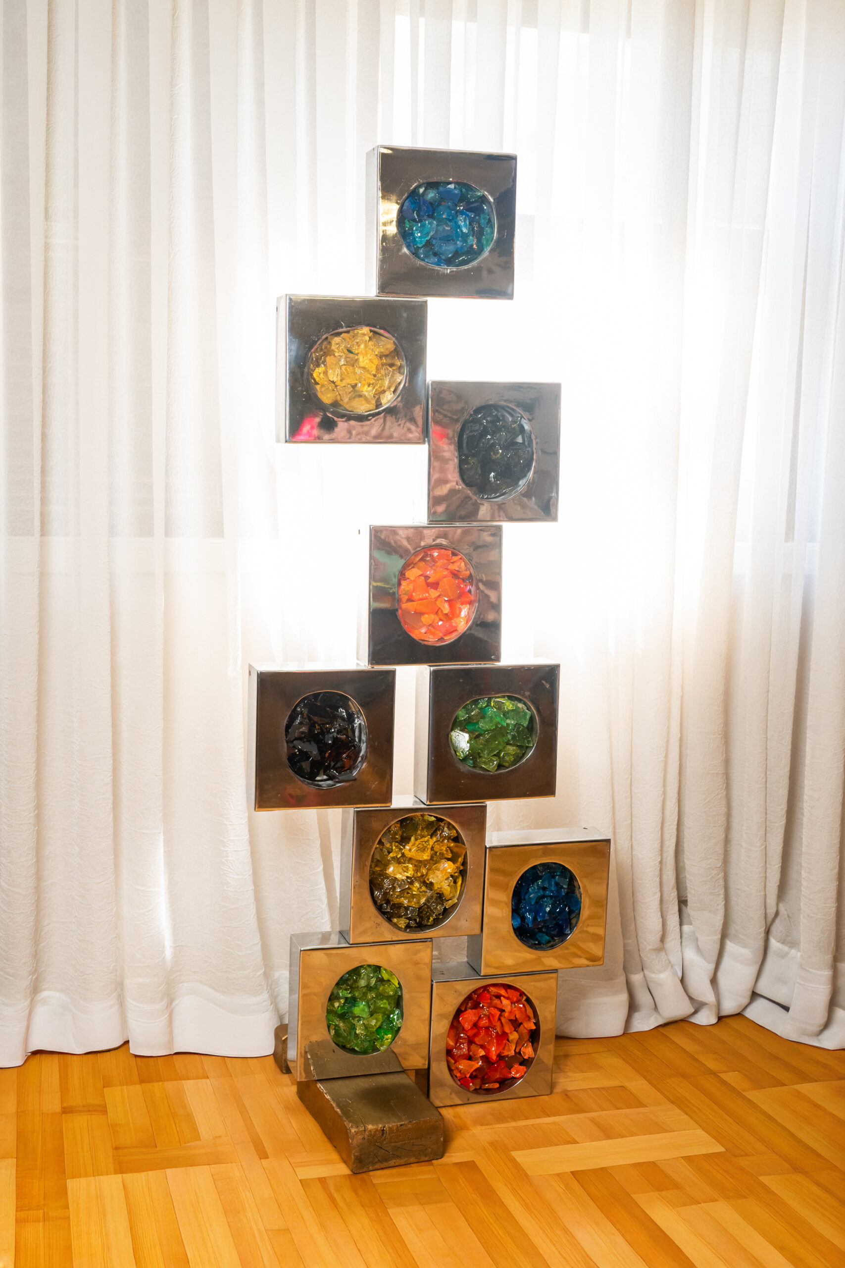 DOPAMINA: upcycling em exposição na Galeria Habitart