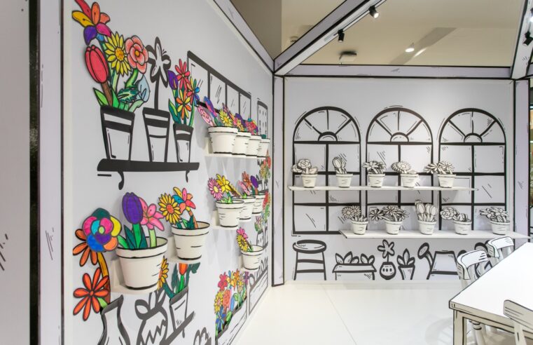 Jardim das Cores transforma Moinhos Shopping em espaço para colorir durante a primavera