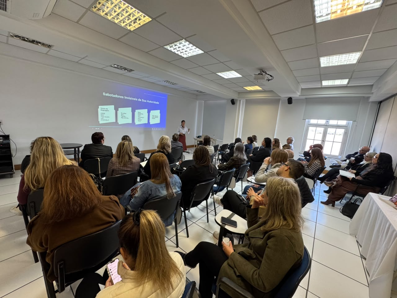 Capacita ACPA apresenta os “6 Cs do Novo Código da Comunicação Profissional”
