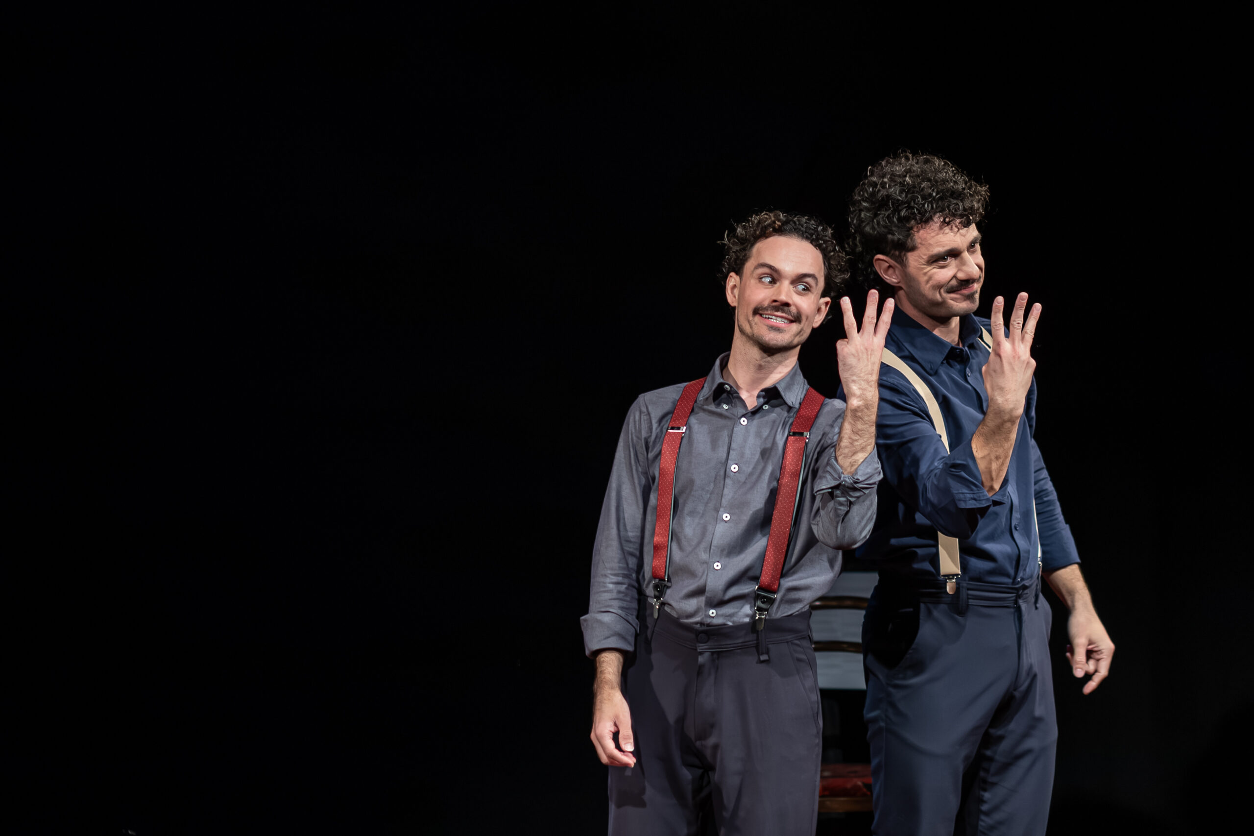 “3 Sinais” coloca a Língua Brasileira de Sinais no centro da cena teatral em Porto Alegre