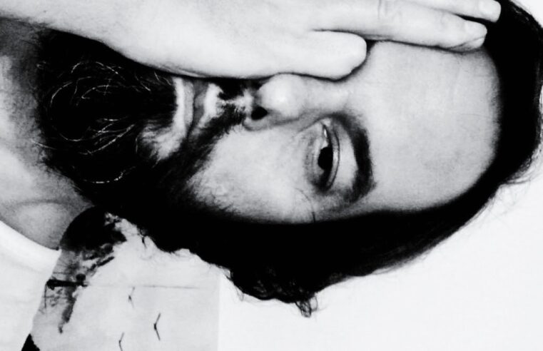 Jimi Barba lança EP de estreia ‘Quase Perfeito’ pelo Selo Rocha Dura