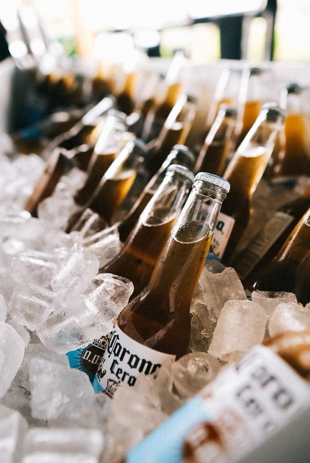 Corona promove aulas abertas e Sunsets com experiências gratuitas na Orla do Guaíba